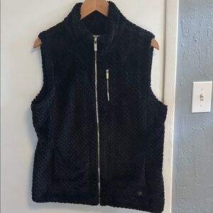 EUC Calvin Klein Black Textured Fleece Vest with Gold Zipper. Size L.